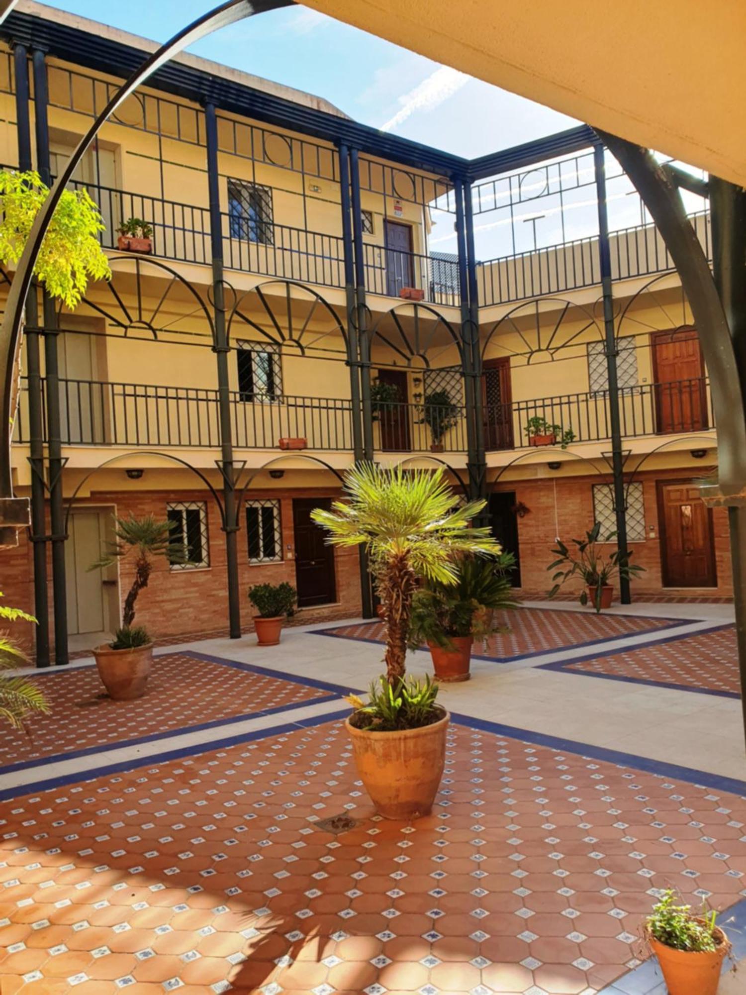 Torneo Life Tranquilo En El Centro Apartment Seville Exterior photo
