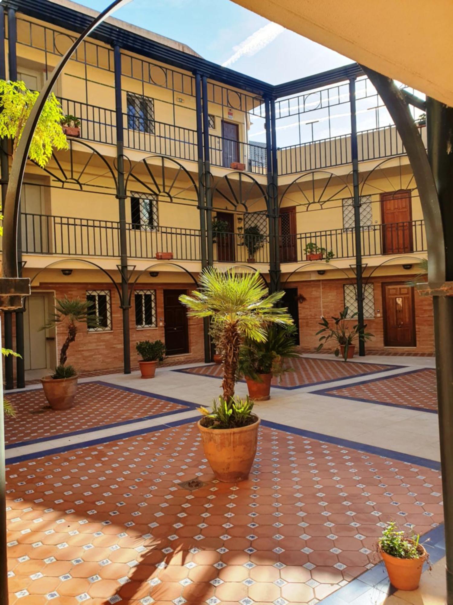 Torneo Life Tranquilo En El Centro Apartment Seville Exterior photo